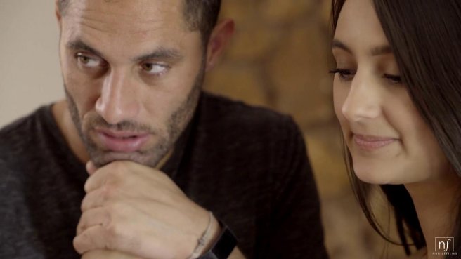 Мачо трахает двух красоток в сочные дырочки на бильярдном столе #1