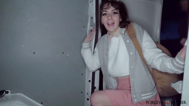 Подцепил девушку и жестко поимел её в сочную попку #2