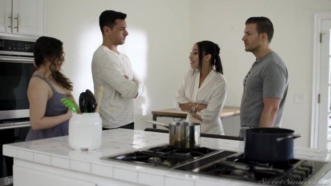 С подружкой жены - это вовсе не измена #1