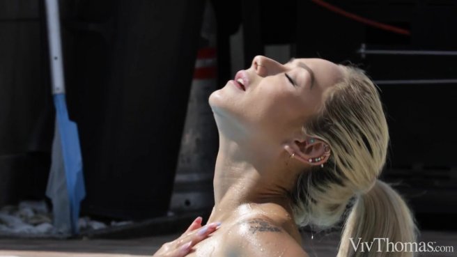 Потрясающе сладостный отдых симпатичных лесбиянок #2