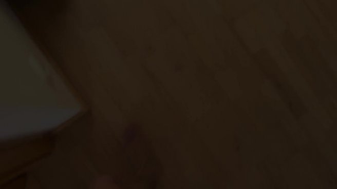 Она пока что дебютантка, но ведёт себя как настоящая шлюшка #10